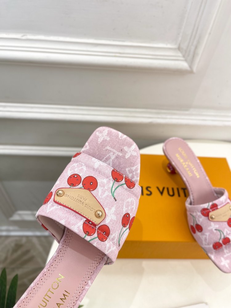 Босоножки фото 6