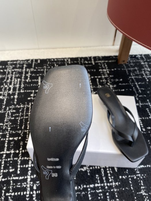 Босоножки фото 9