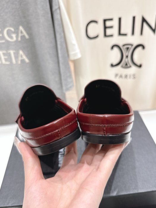 Мокасины кожаные женские фото 7