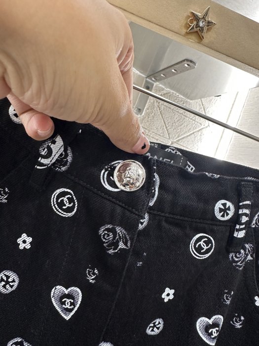 Джинсы женские фото 6