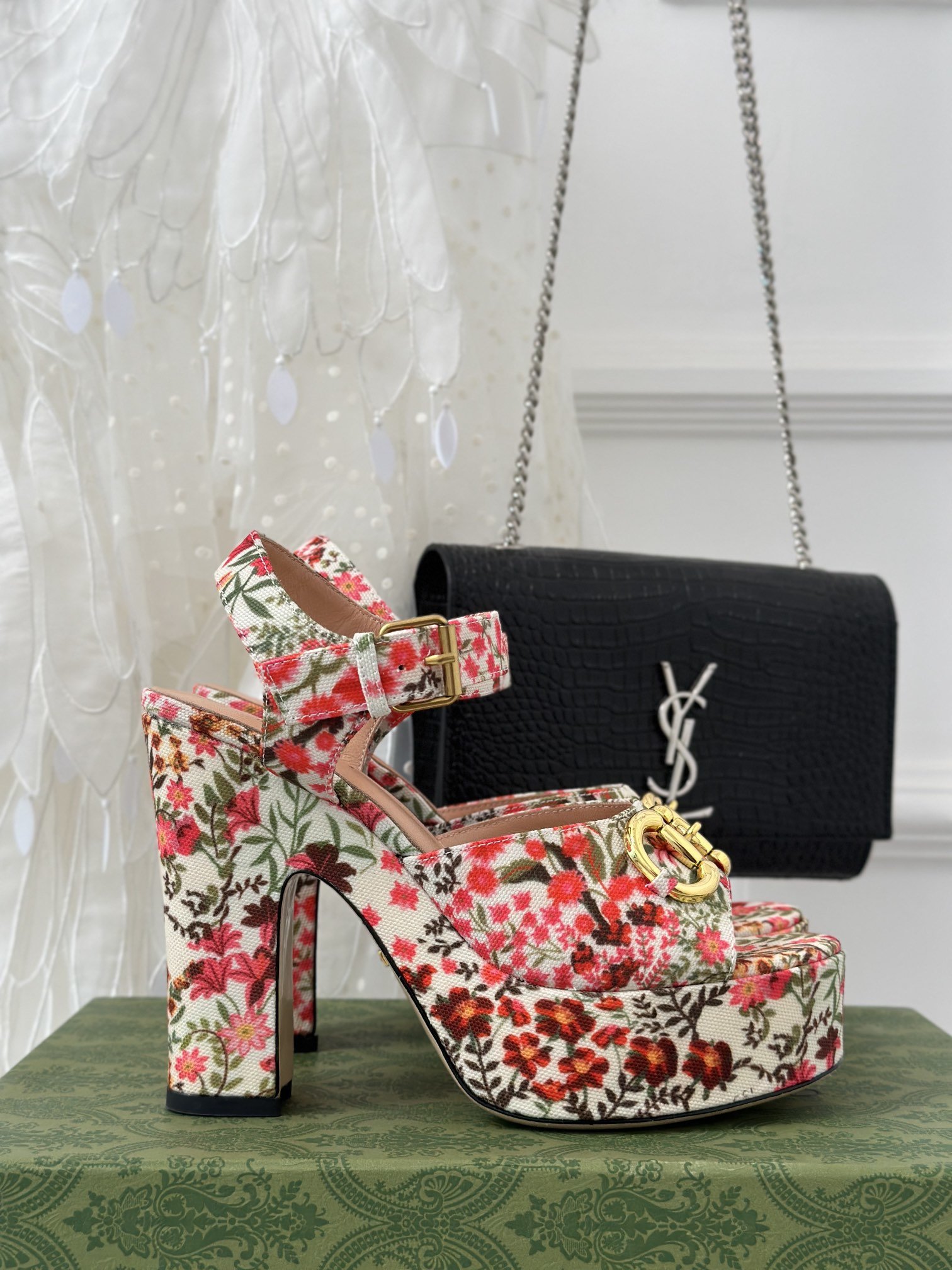 Sandals from flower print on high heel