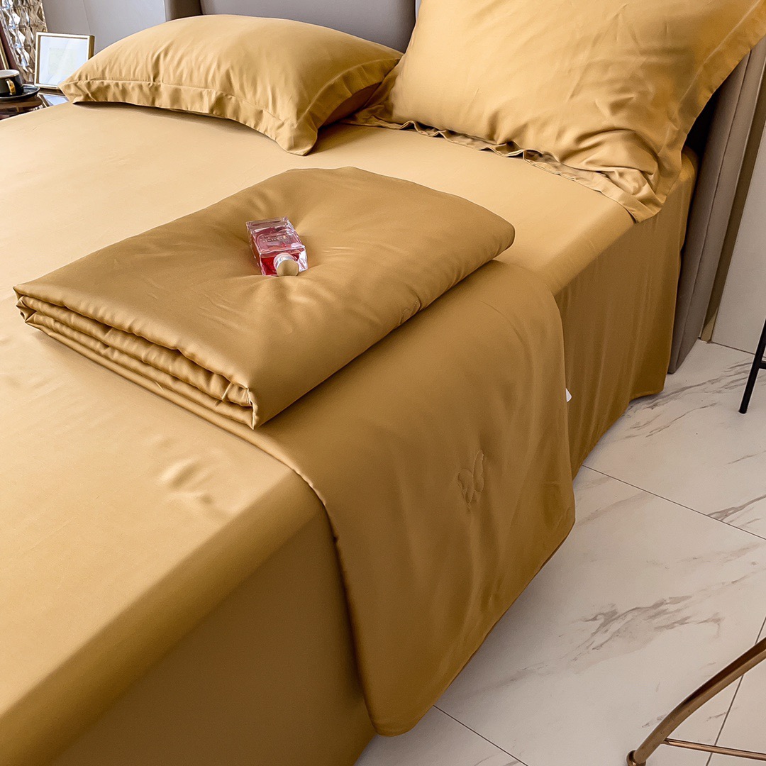 Комплект постельного белья из TENCEL, цвет золото