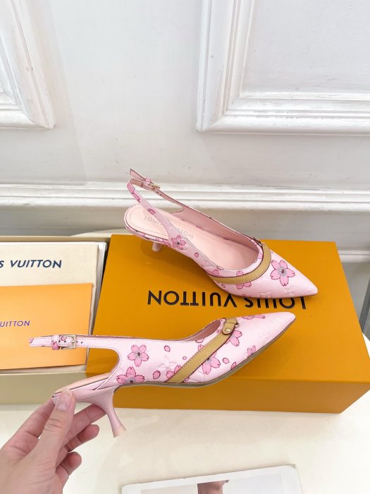 Босоножки фото 4