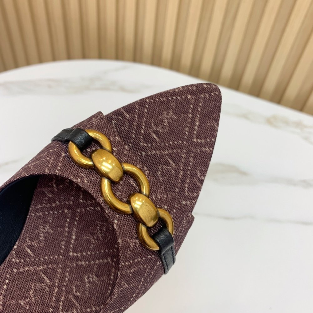 Босоножки фото 6