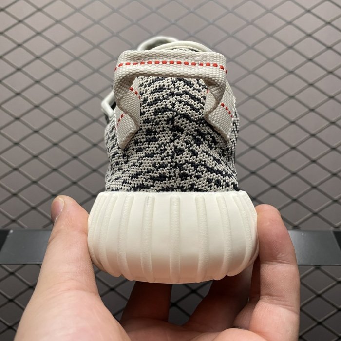 Sneakers Yeezy 350 Boost V2 Turtle Dove фото 2