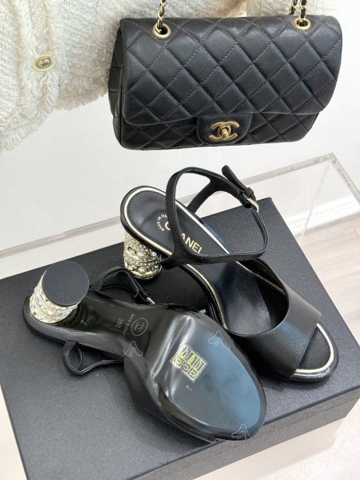 Босоножки фото 9