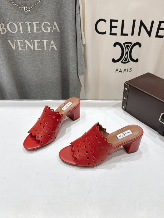 Босоножки фото 3