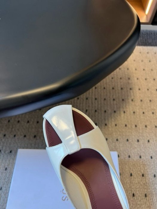 Босоніжки фото 2