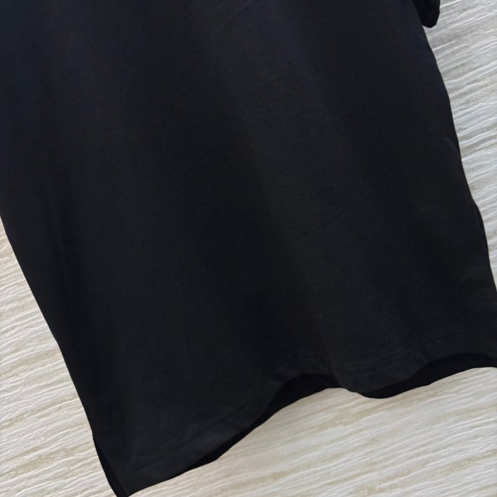 T-shirt women's фото 6