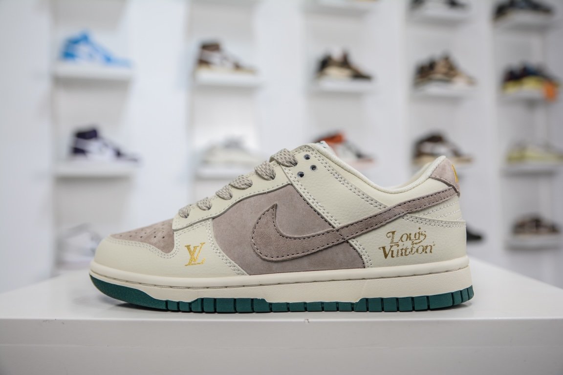 Кроссовки Dunk Low