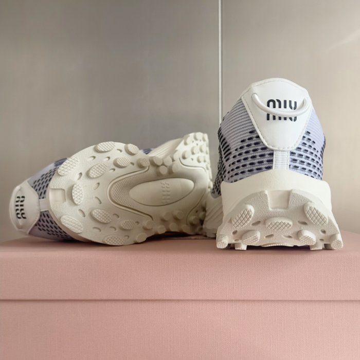 Кроссовки фото 9