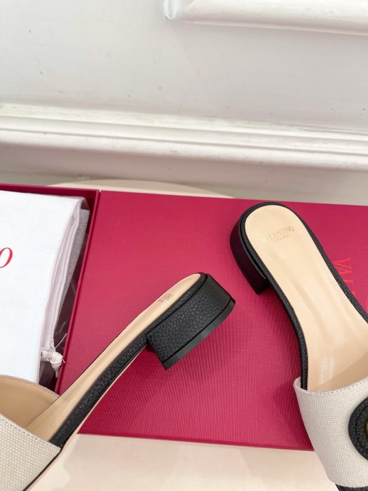 Босоножки фото 8