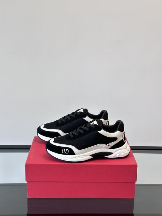 Кроссовки фото 3