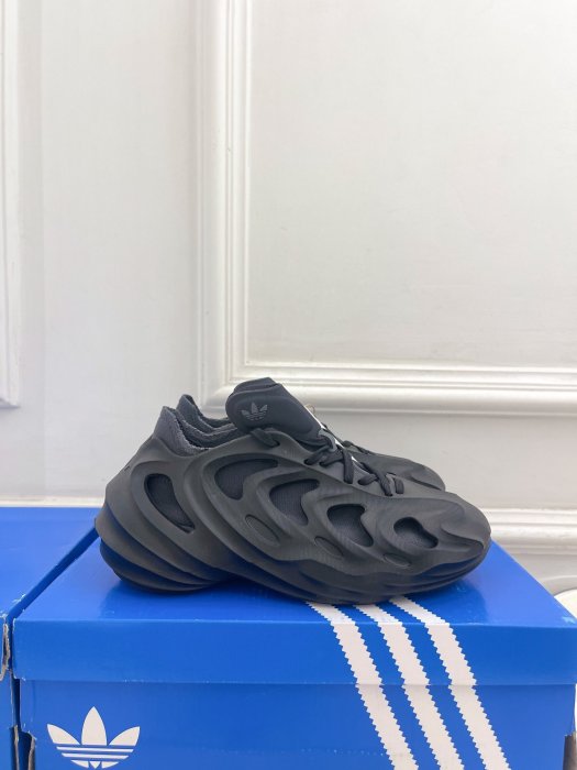 Кроссовки Yeezy Foam Runner фото 2