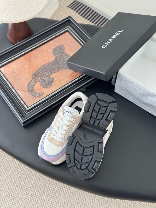 Кроссовки женские фото 8