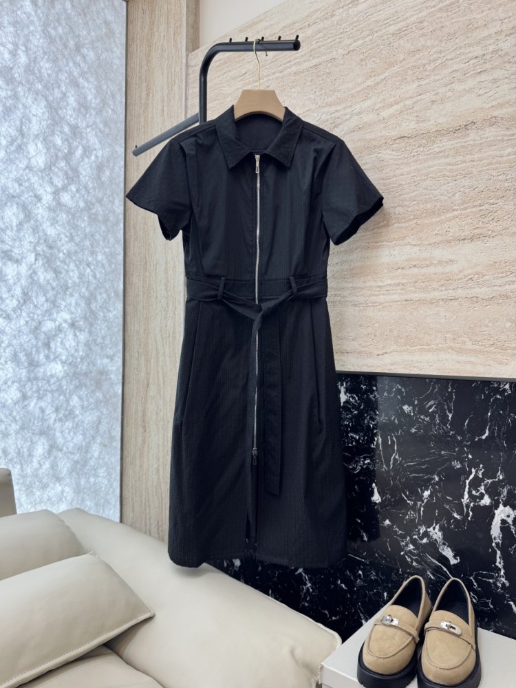 Короткий Плаття, Сукня на блискавки з темним візерунком