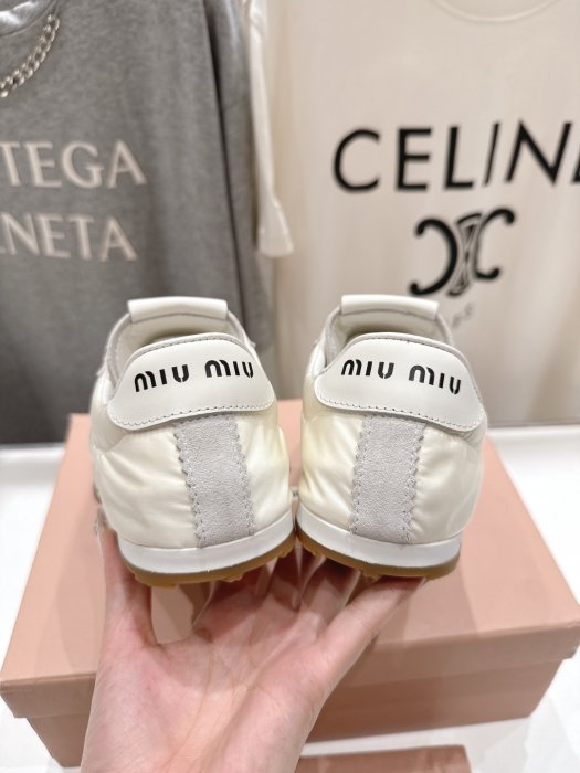 Кроссовки фото 7