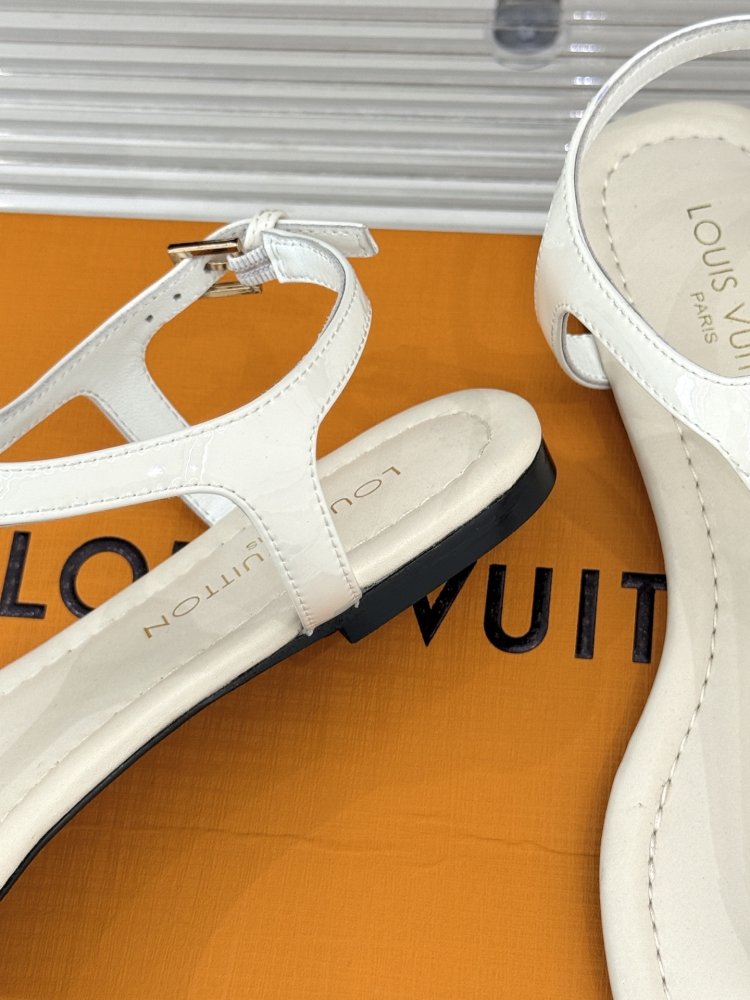 Сандалии женские фото 6