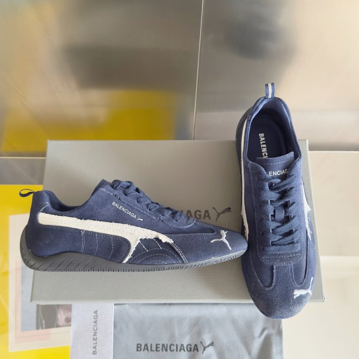 Кроссовки Balenciaga PUMA Ultrasoft Speedcat фото 2