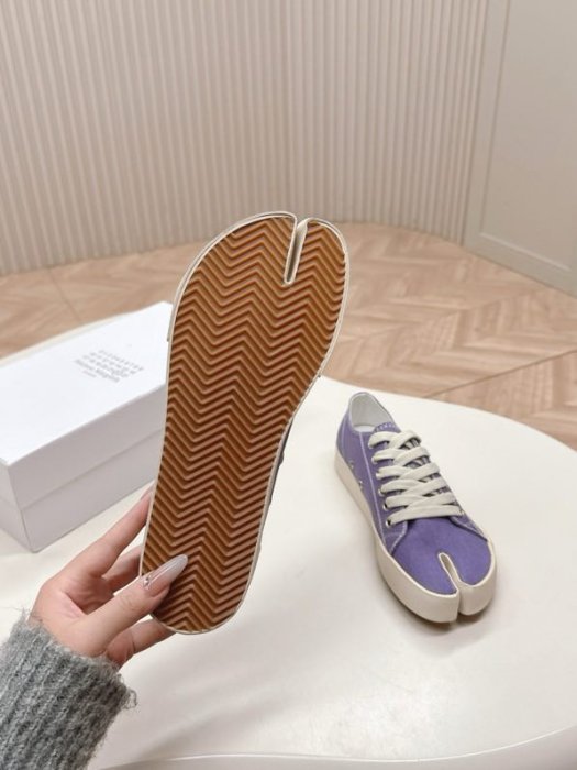 Кеди жіночі з роздвоєним носком фото 7