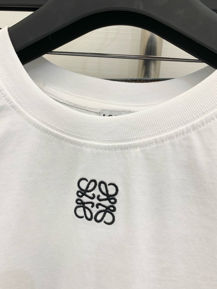 T-shirt women's фото 3