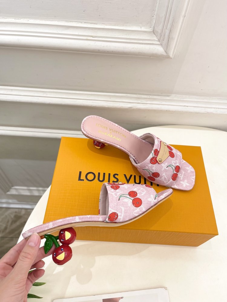 Босоножки фото 4