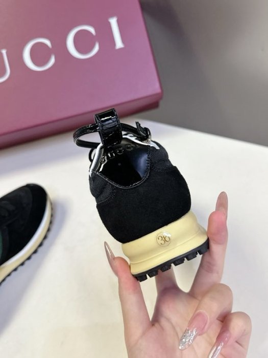 Кроссовки фото 7