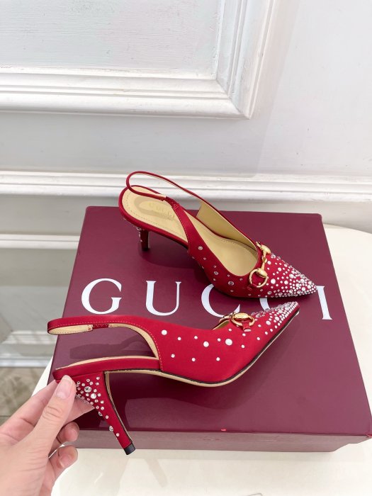 Босоножки фото 4