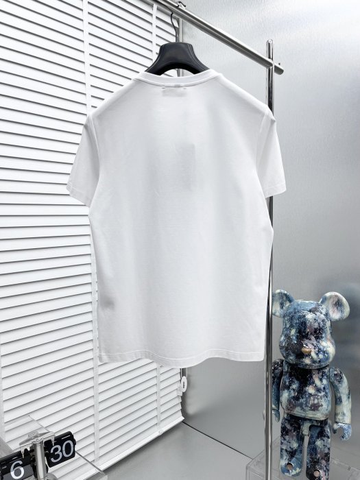 T-shirt men's фото 2