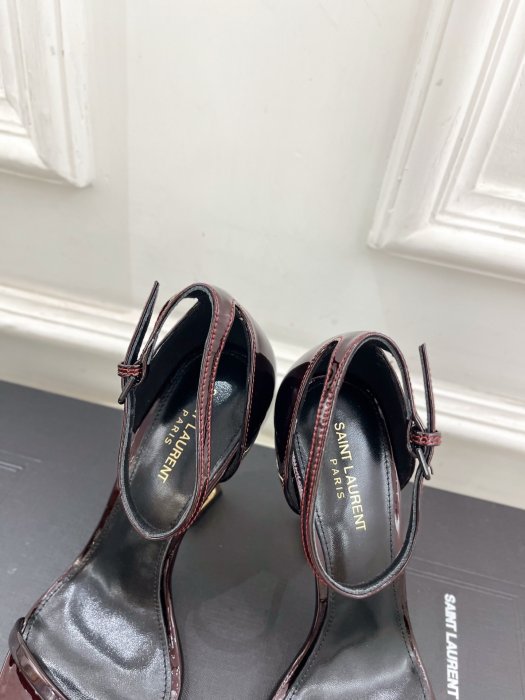 Босоножки фото 8