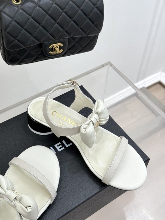 Босоножки фото 5