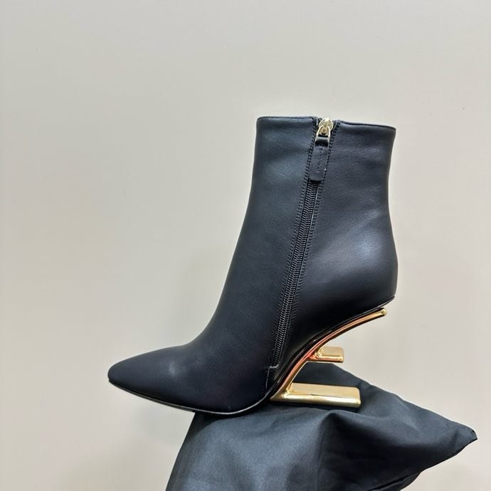 Ankle boots фото 2