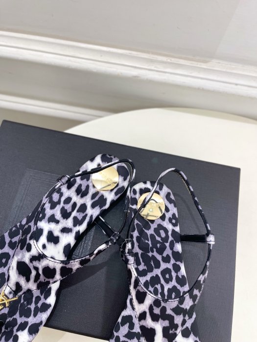 Босоножки фото 7