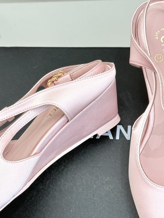 Босоножки фото 6