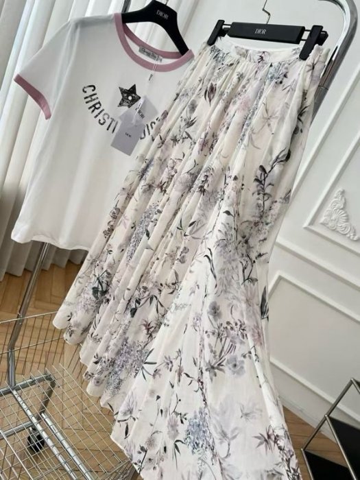 Костюм женский фото 2