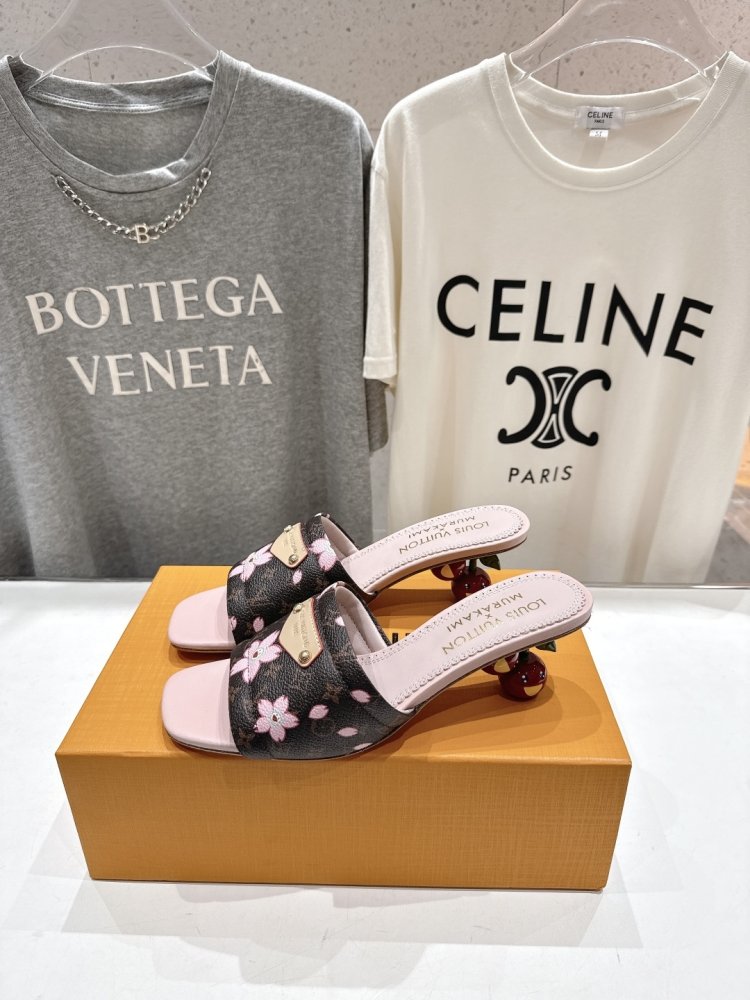 Босоніжки фото 3