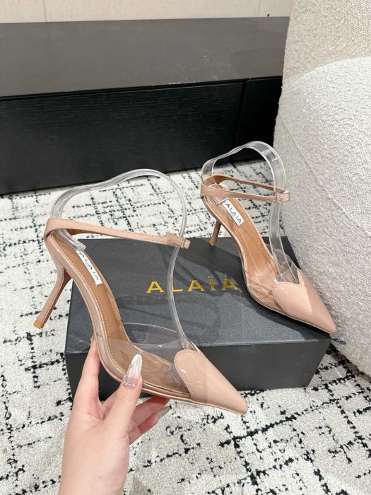 Босоножки фото 5