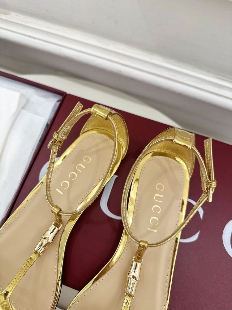 Босоніжки фото 7