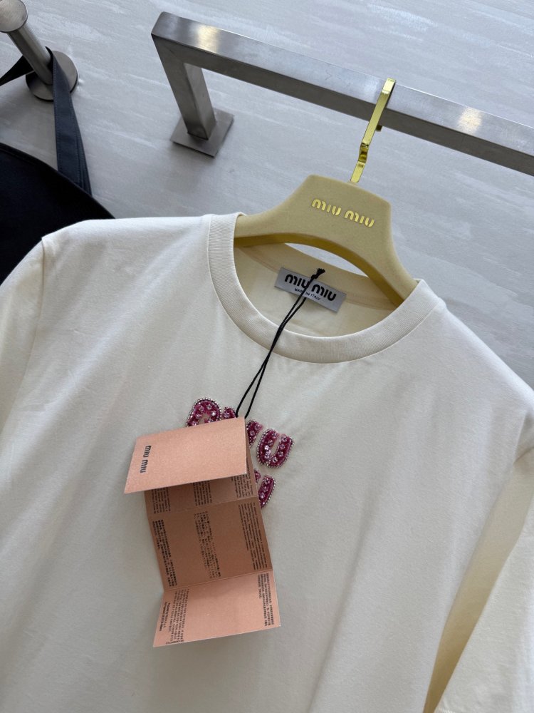 Футболка жіноча фото 6