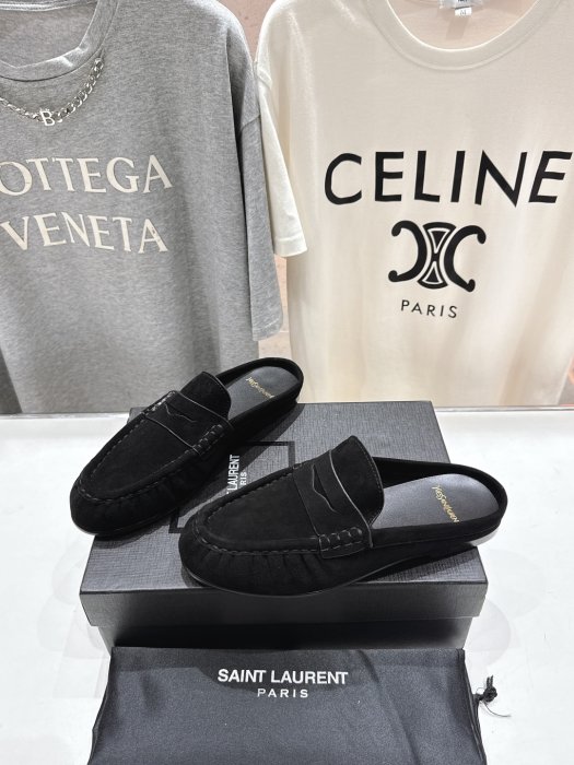 Лоферы кожаные женские фото 3