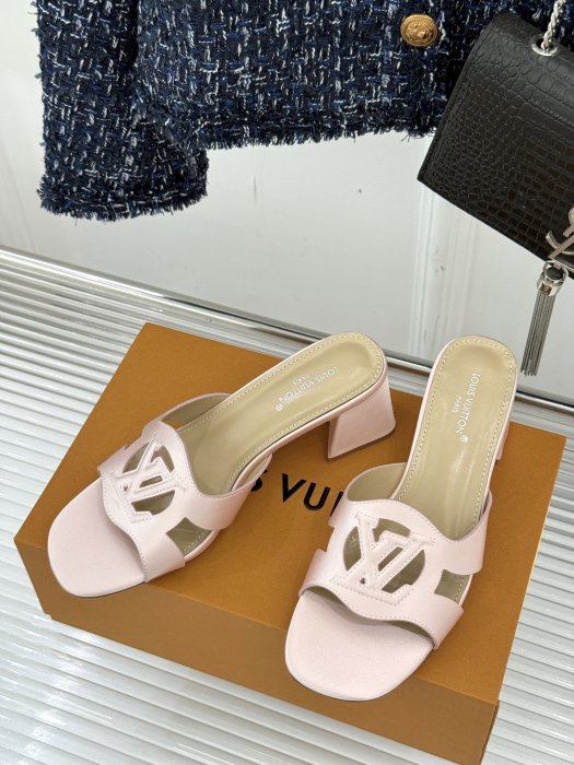 Босоножки фото 2