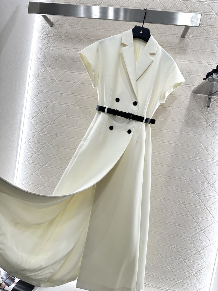 Платье с отворотом и широкими рукавами фото 8