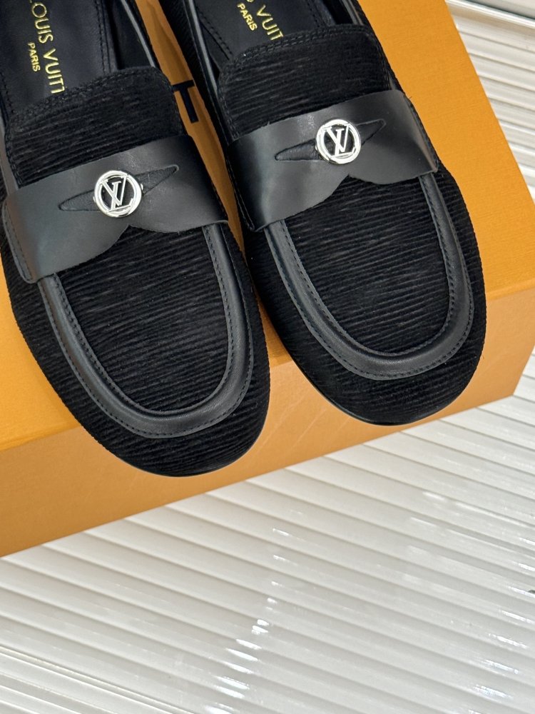 Туфли женские фото 7