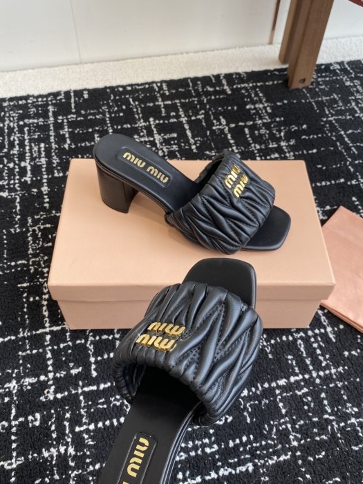 Босоножки фото 6