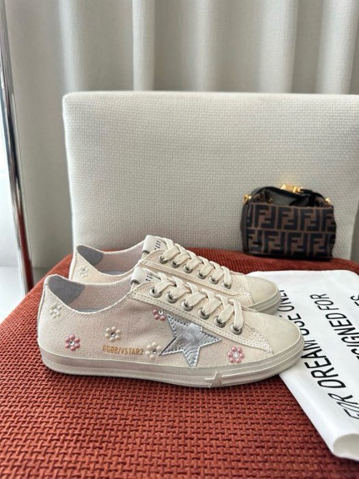 Кроссовки фото 8