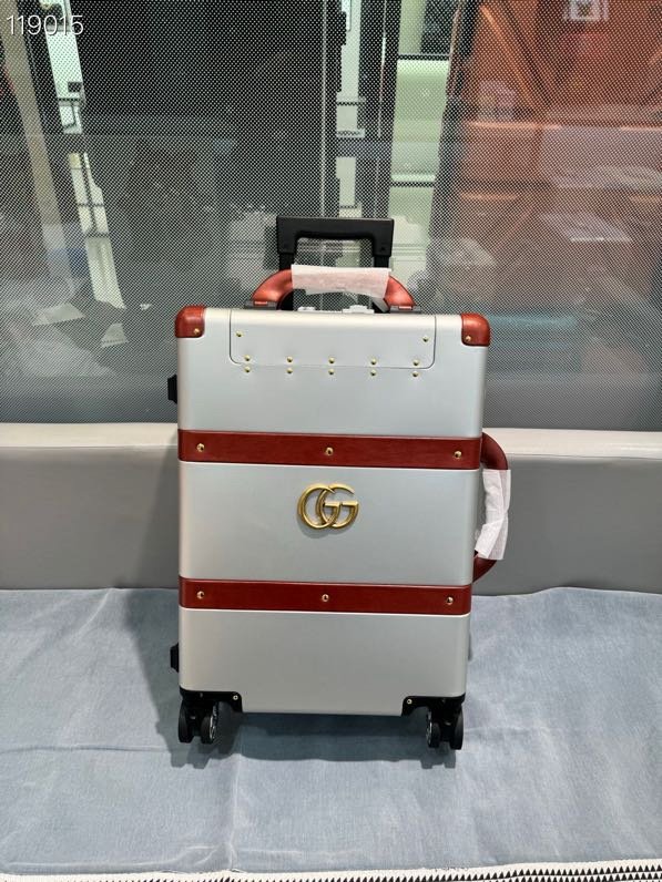 Алюминевый suitcase for manual luggage 55х35х21 cm