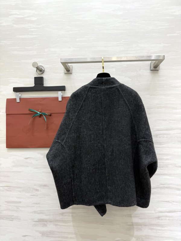 Асимметричное шерстяное пальто фото 5