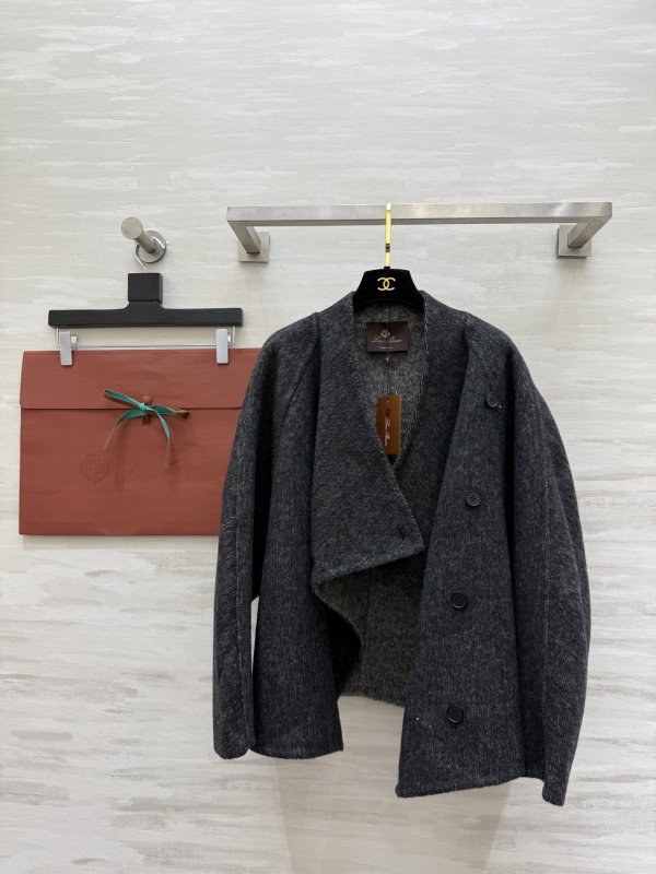 Асимметричное шерстяное пальто фото 7