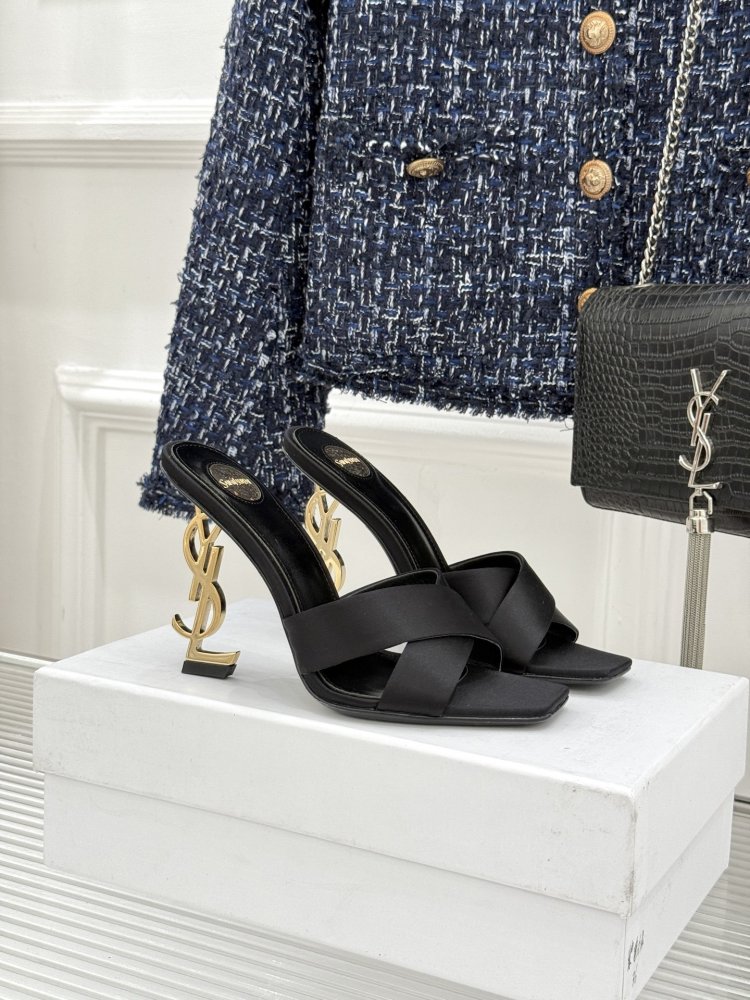 Satin sandals слингбэк on stud