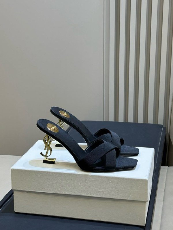 Атласные босоножки YSL Opym на высоком каблуке